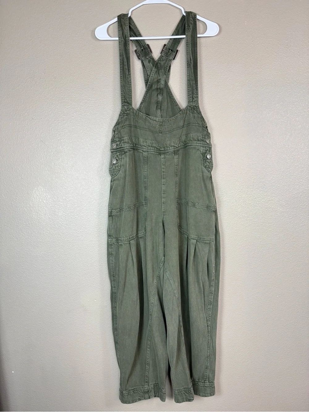Free People Felix tapered baggy overalls dusty olive size XS D